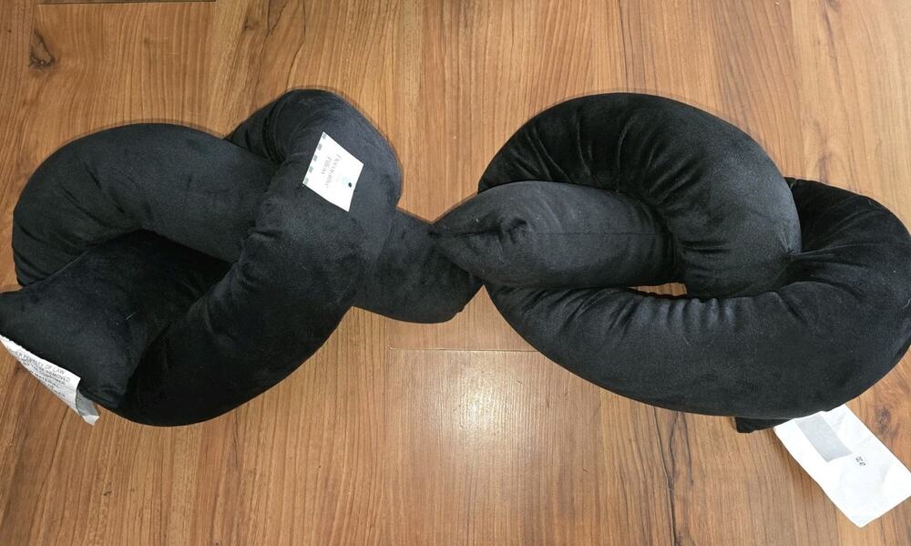 2 Bullseye's Playground Knot Toss Pillow Black Pretzel Pillow s23 - Picture 1 of 5